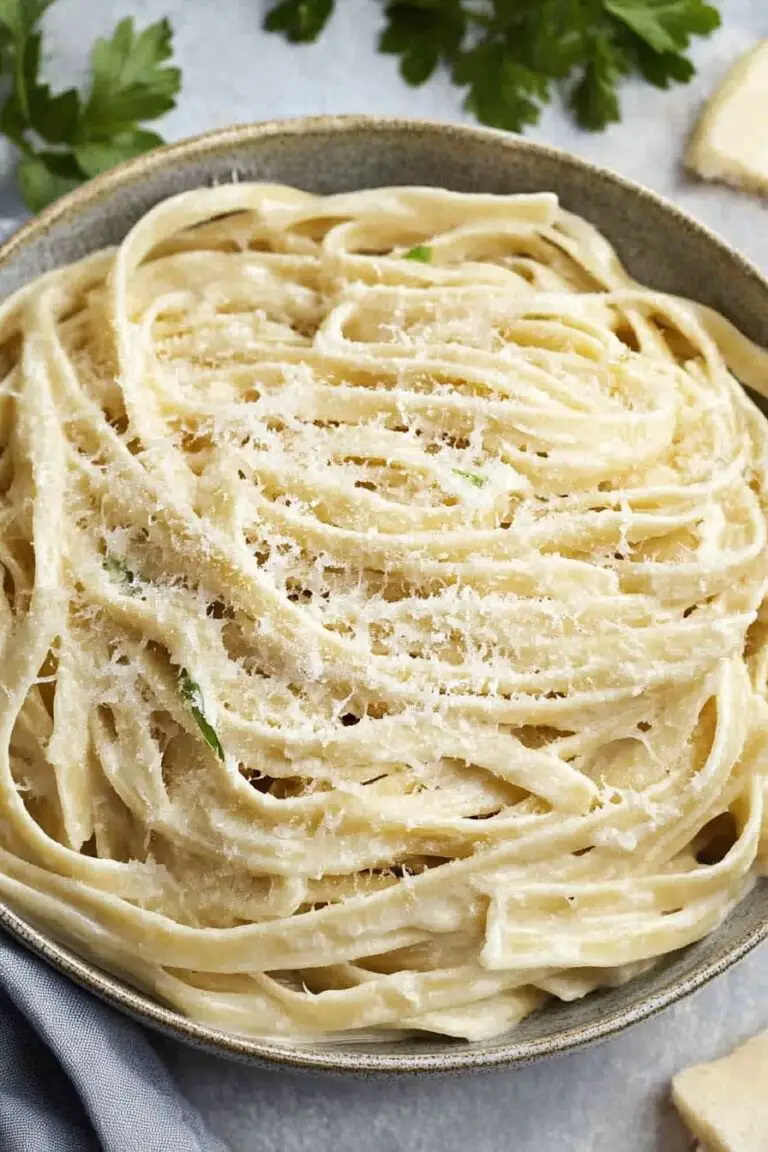 Traditional Fettuccine Alfredo